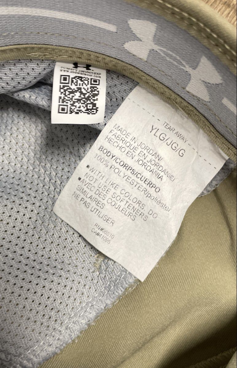 Under Armour Boys Beige Performance Golf Pants NWT Sz YLG