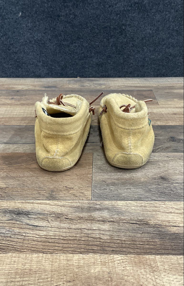Vintage Cabela's Suede Moccasin Slippers Tan Brown Made in USA Size 7