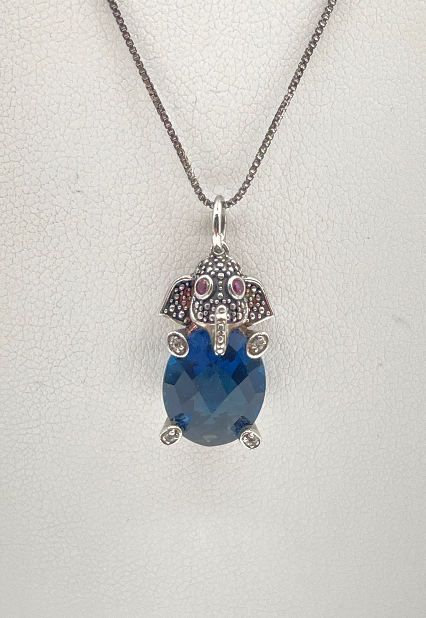 925 Sterling Silver Oval Blue CZ Ruby Eye Accents Elephant Pendant Necklace 4.3g