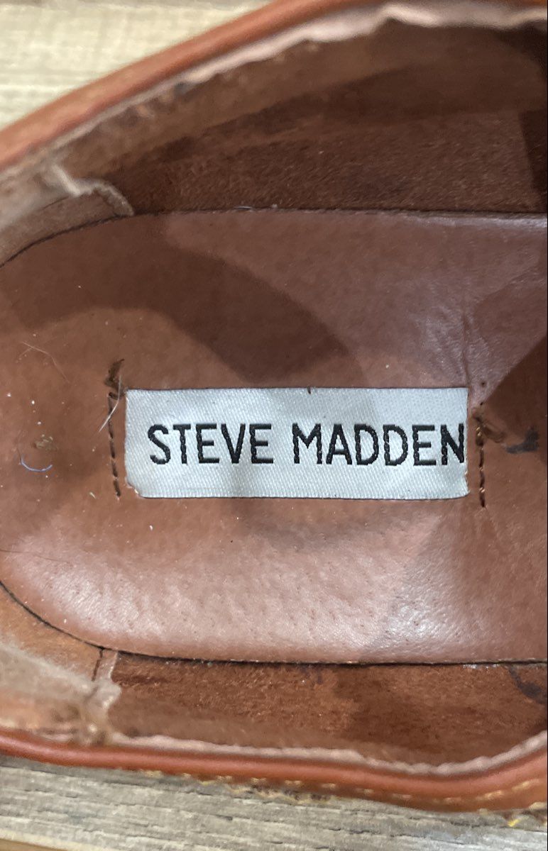 Steve Madden Brown Studded Wingtip Brogue Oxfords Women's Size 7.5