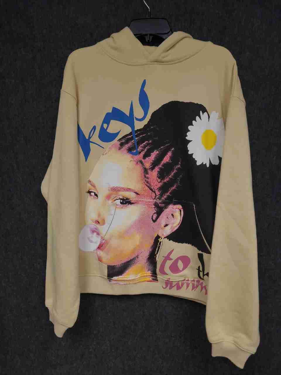 Alicia Keys Women's Tan Keys to the Summer 2023 Tour Graphic Hoodie Sz M