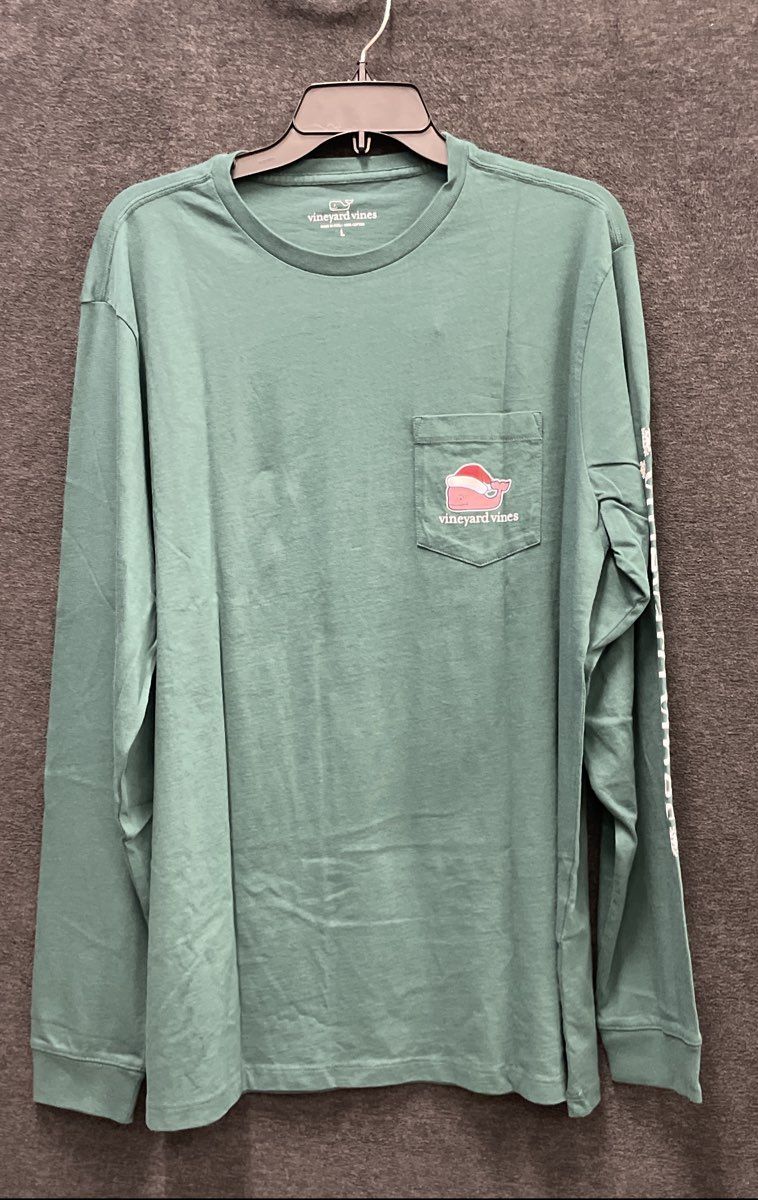 Vineyard Vines Men's Santa Whale LS Graphic Pocket Tee Charleston Green L NWT