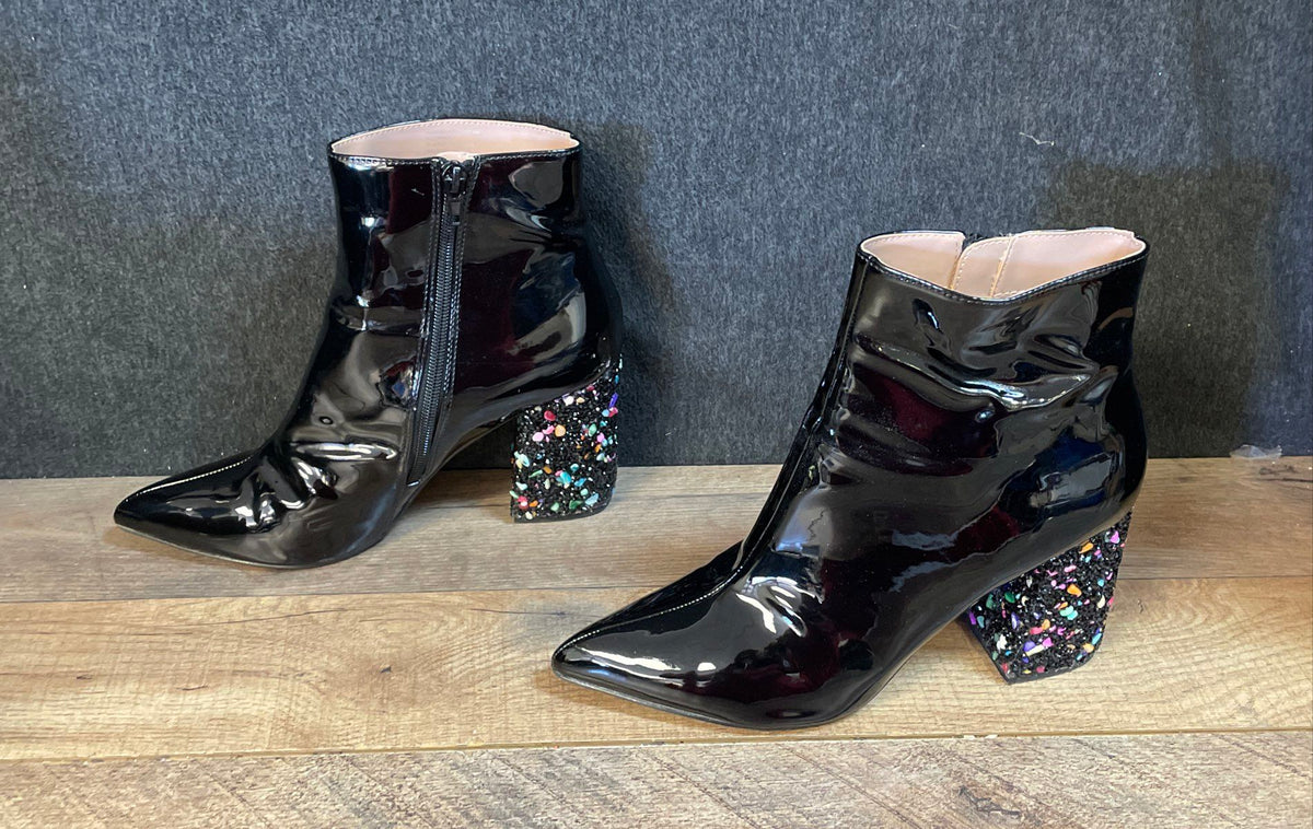 Betsey Johnson Kassie Black Multi Glitter Block Heel Ankle Boots Size 9M