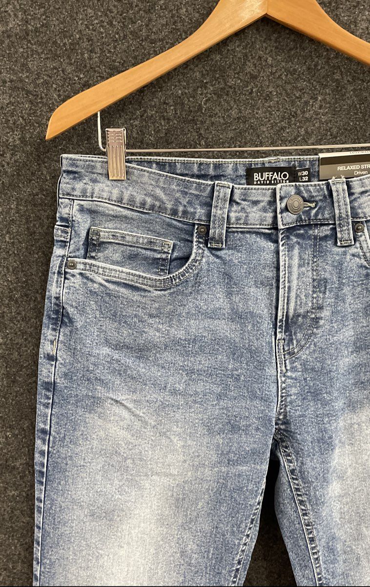 Buffalo David Bitton Men's Driven Relaxed Straight Jeans Blasted NWT Sz 30x32