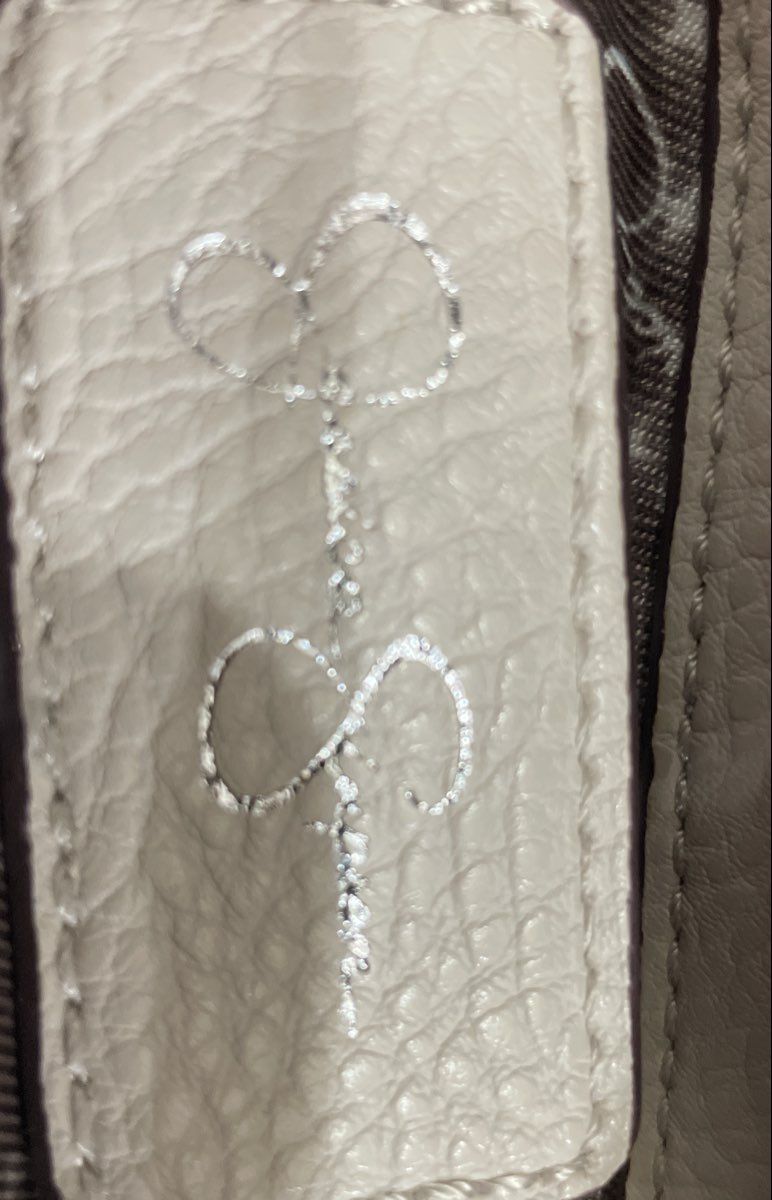 Jessica Simpson White Pebbled Leather Satchel Handbag Silver Hardware