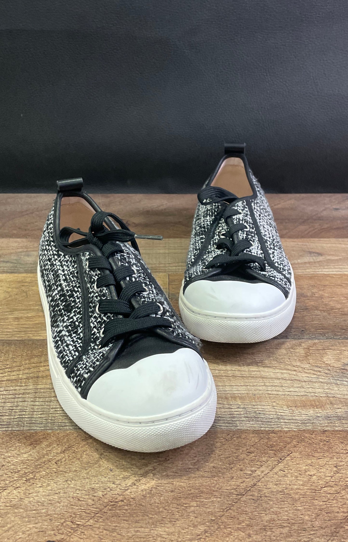 Kate Spade New York Avery Black White Tweed Scallop Sneakers Women's Size 8B