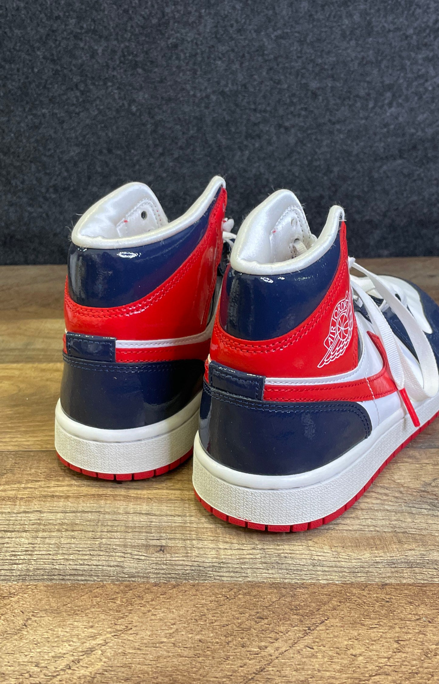 Nike Air Jordan 1 Mid SE USA Navy White Red Patent Leather GS Size 6.5Y