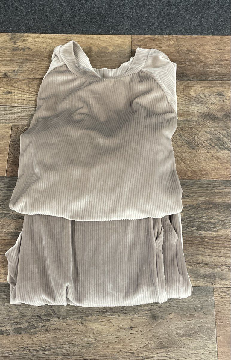 Victoria's Secret Women's Ribbed Velvet Lounge Set Taupe Top & Pants Sz M
