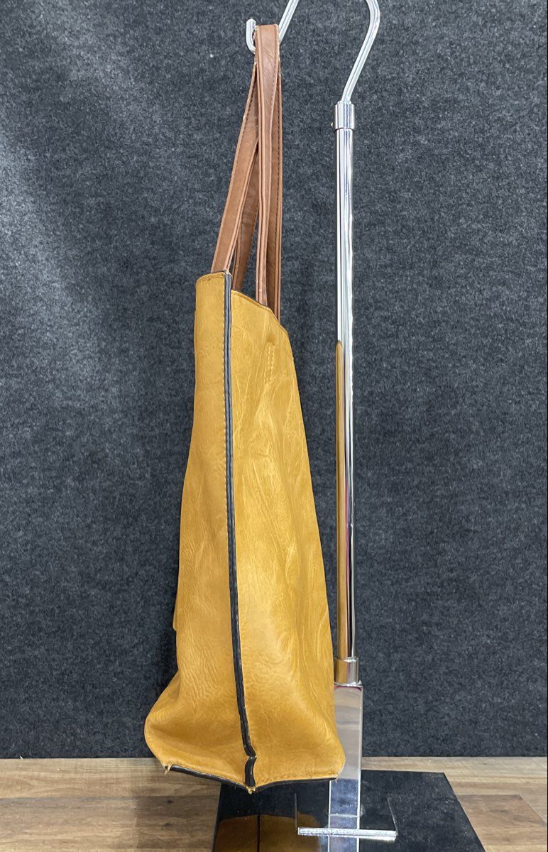 Tan Leather Tote Bag Handbag and Matching Zipper Pouch Wallet 2 Piece Set