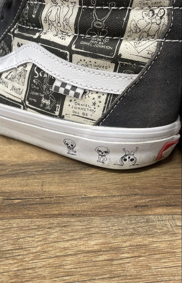 Vans Skate Sk8-Hi Daniel Johnston Raven Pewter High Top Shoes Men's Size 11