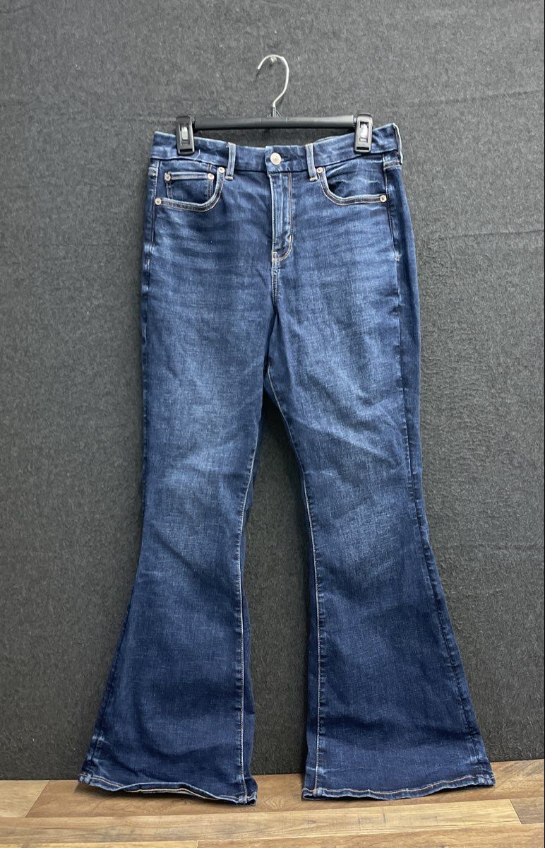American Eagle Women's Curvy Super High-Rise Flare Jeans Dark Wash Sz 10