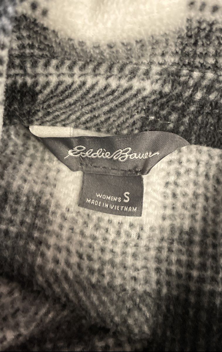 Eddie Bauer Women's Black White Buffalo Plaid Fleece Flannel Button Up Sz S