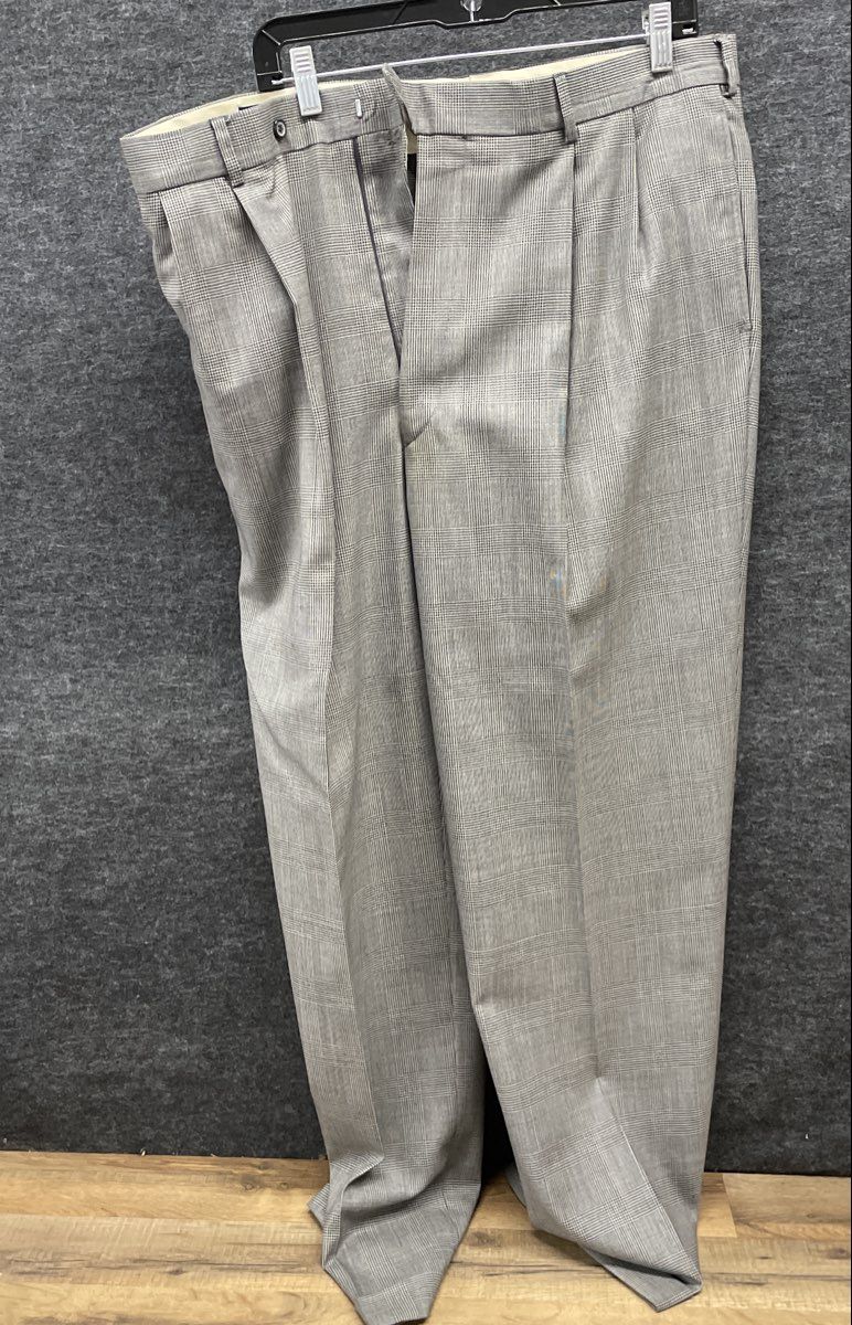 Jos A Bank Men's Grey Glen Check 100% Wool 3-Button Suit 46L Jacket 41L Pants