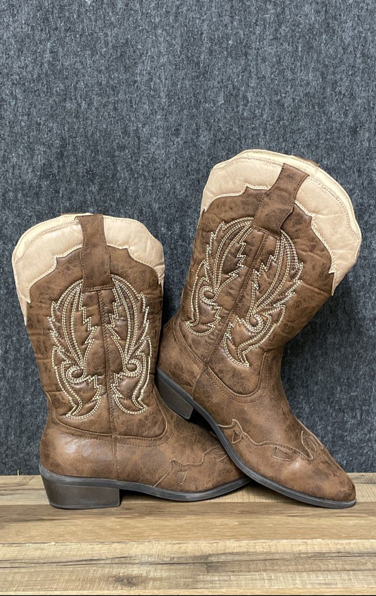 Women's Brown Embroidered Western Cowgirl Boots Size 9W