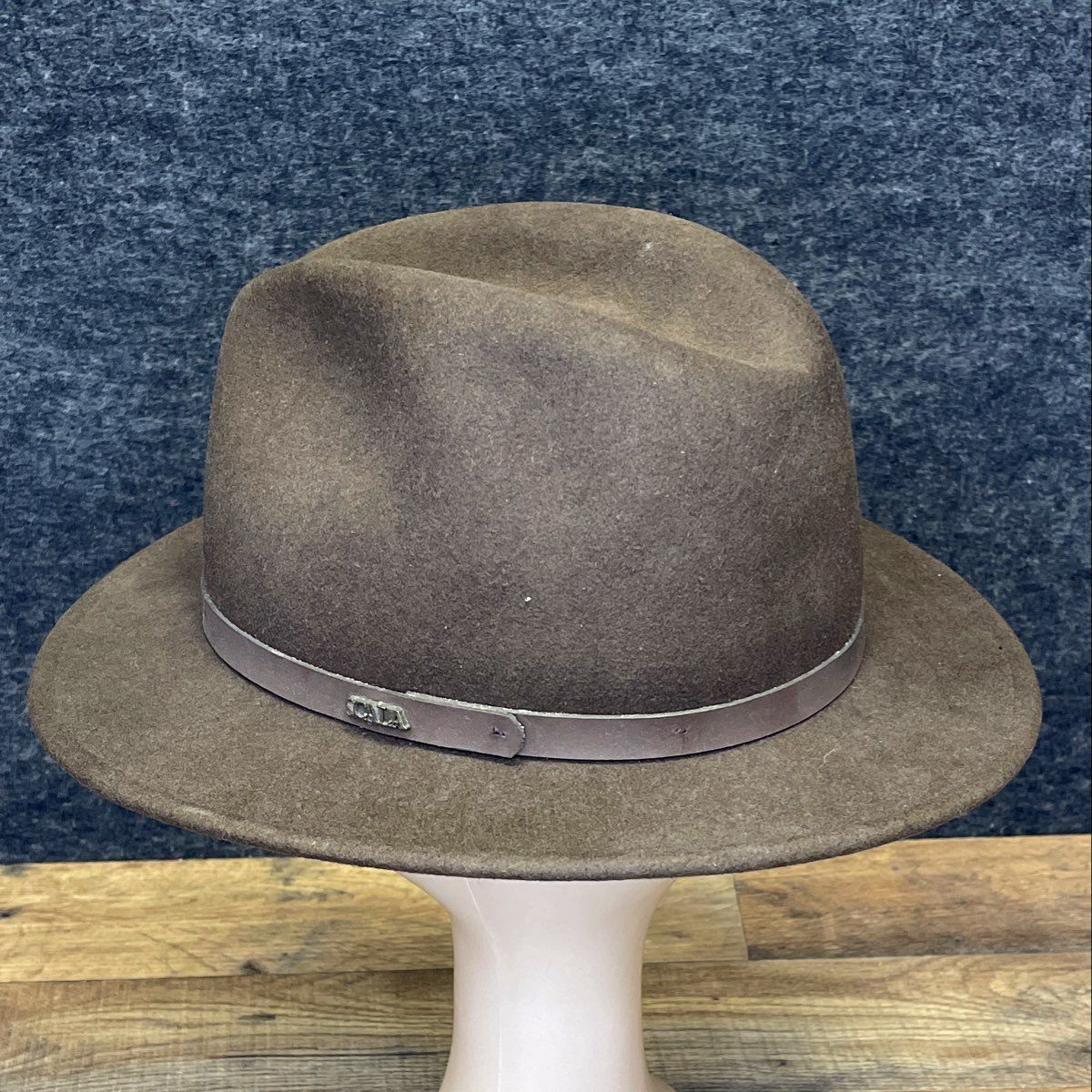 Scala Men's Olive Green Wool Felt Wide Brim Outback Fedora Hat