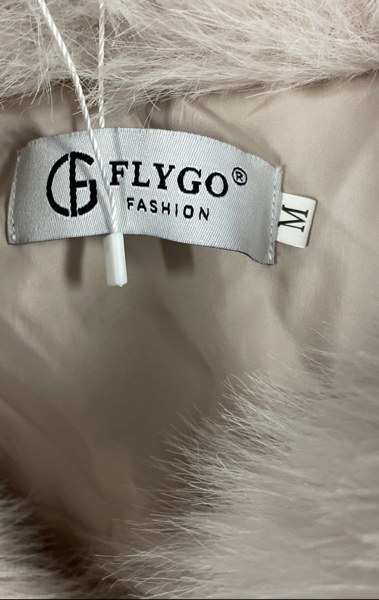 Flygo Women's Cream Shaggy Faux Fur Cropped Fluffy Bolero Jacket NWT Size M