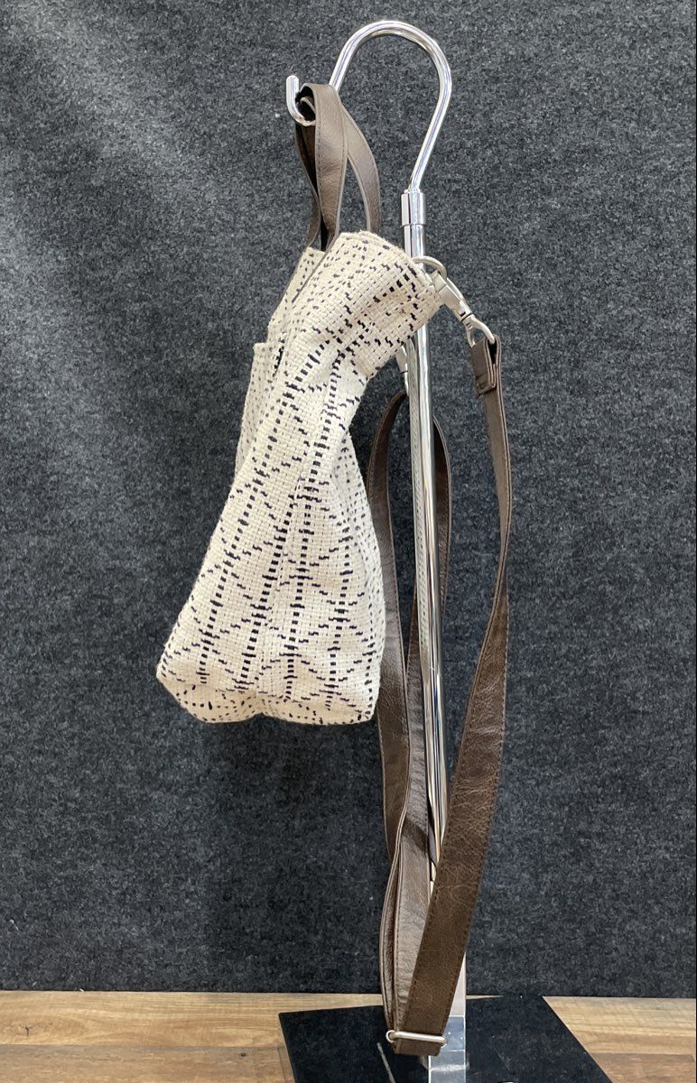 Thirty-One White Black Woven Geometric Crossbody Tote Bag Silver Hardware