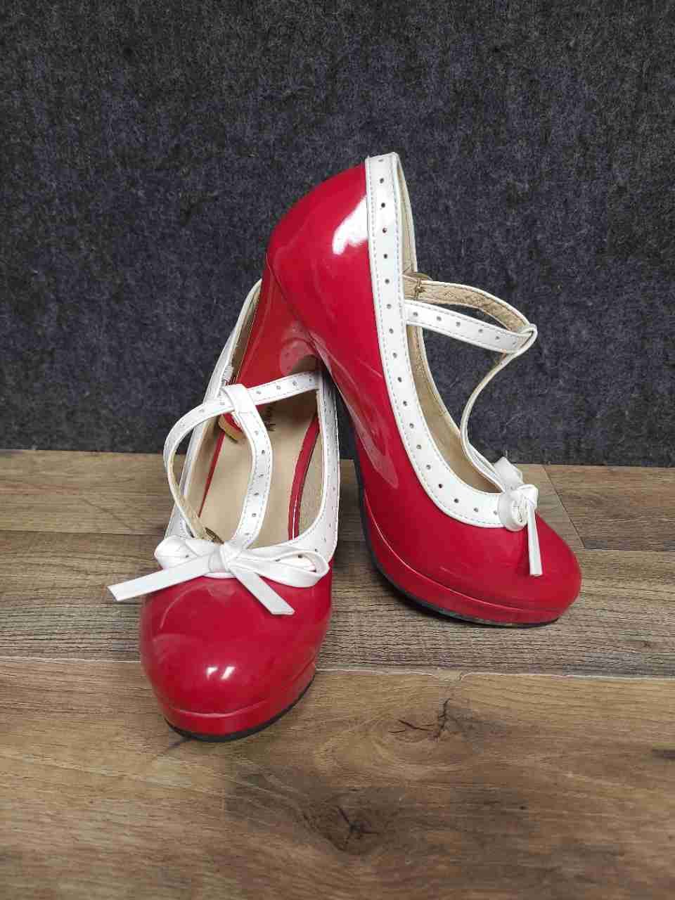 Pixie Cove Red White Patent Rockabilly Pinup Platform T-Strap Bow Heels Size 37