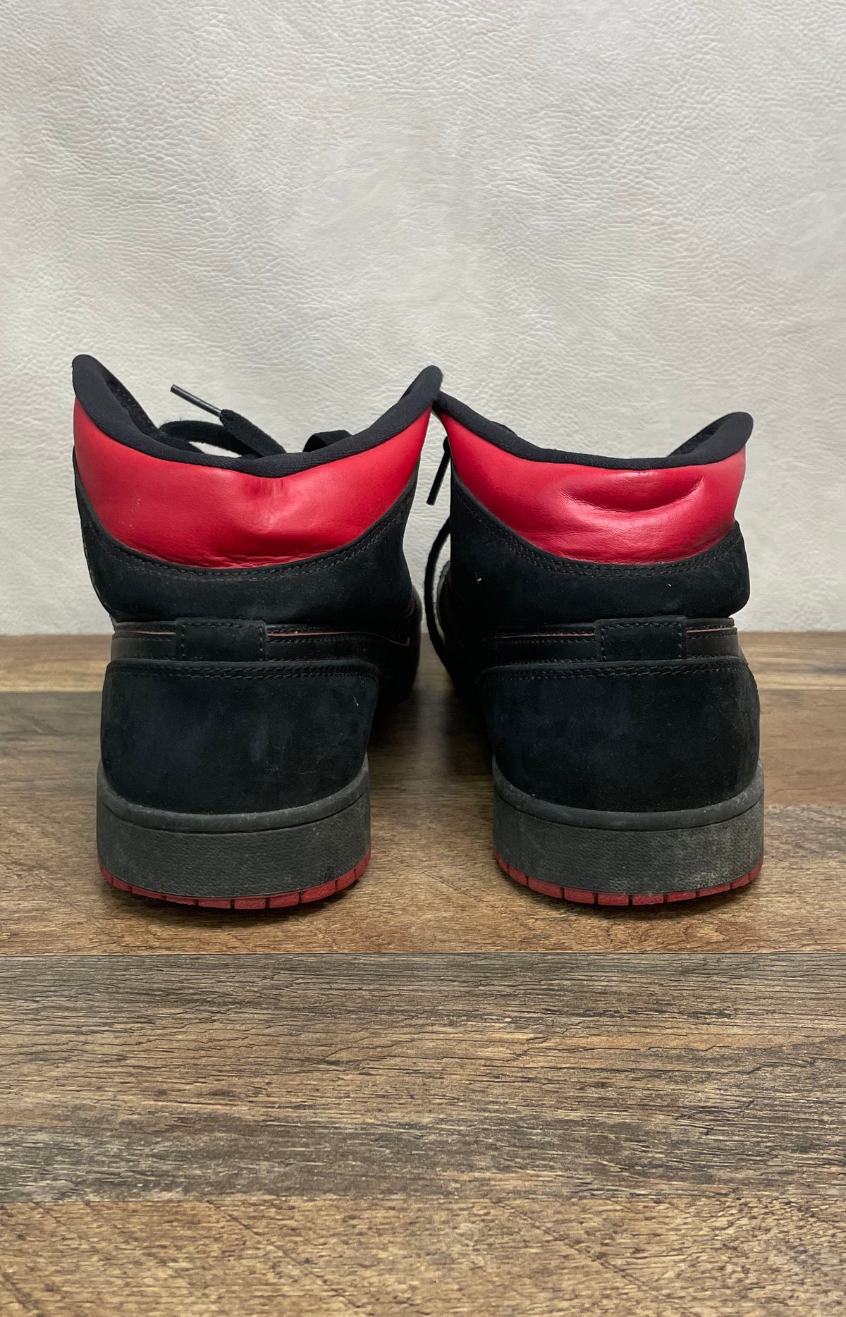 Nike Air Jordan 1 Mid Black University Red Sneakers Size 13