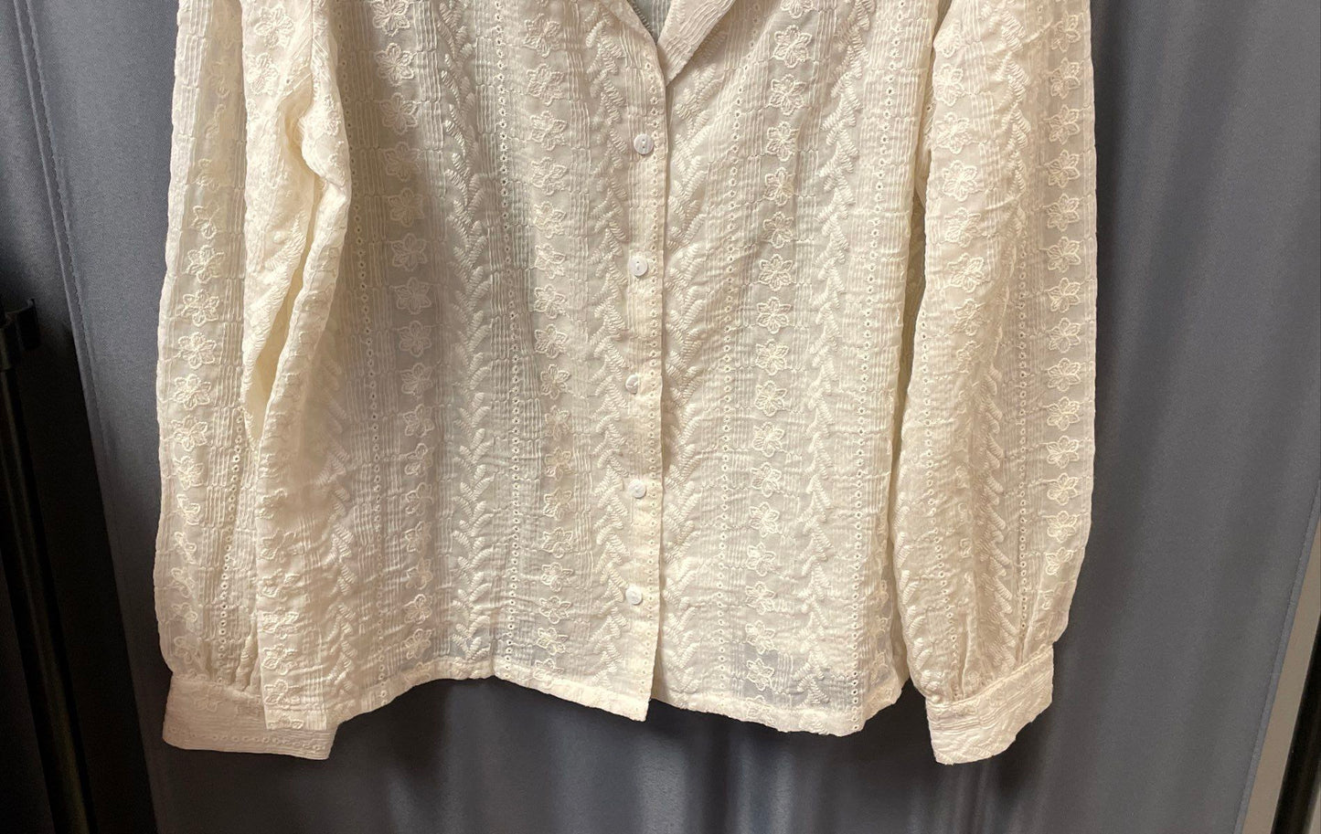 Rihoas Women's Cream Floral Eyelet Lace Embroidered Button Front Blouse Sz M