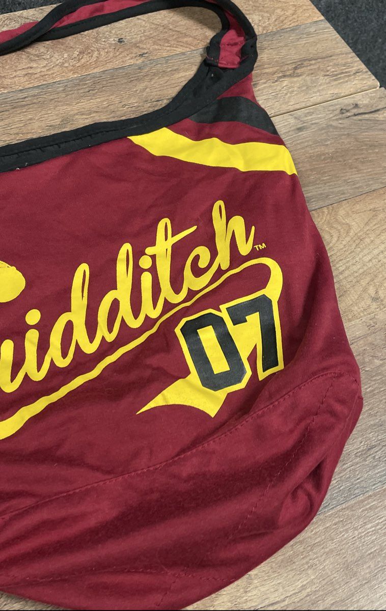 Harry Potter Hot Topic Quidditch 07 Golden Snitch Hobo Slouch Bag Jersey NWT
