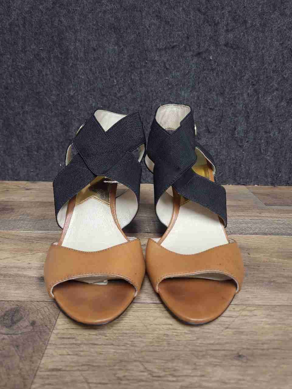 Michael Kors Crisscross Elastic Peep Toe Wedge Sandals Black Tan Size 8M