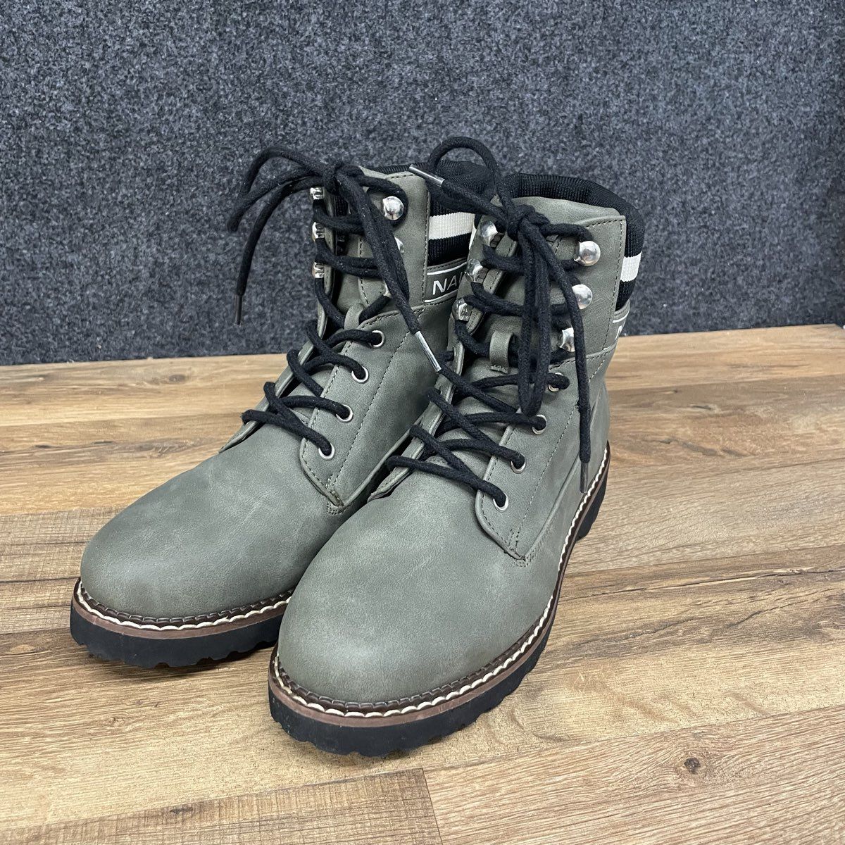 Nautica Galiah Olive Green Women's Lace Up Combat Boots Size 7.5