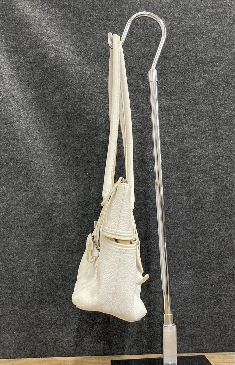 Tignanello White Pebbled Leather Shoulder Bag Tote Silver Hardware