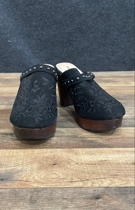 Torrid Black Embroidered Floral Studded Platform Clogs Mules Wide Width Size 7