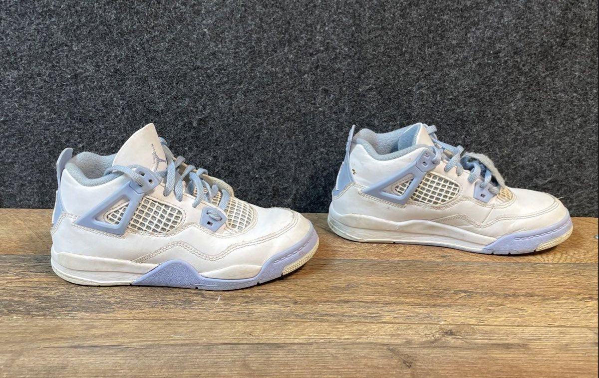 Air Jordan 4 Retro White Football Grey Light Blue Kids Size 2Y