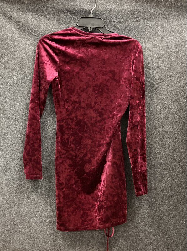 Live To Be Spoiled Women's Burgundy Crushed Velvet Ruched Bodycon Dress Sz S