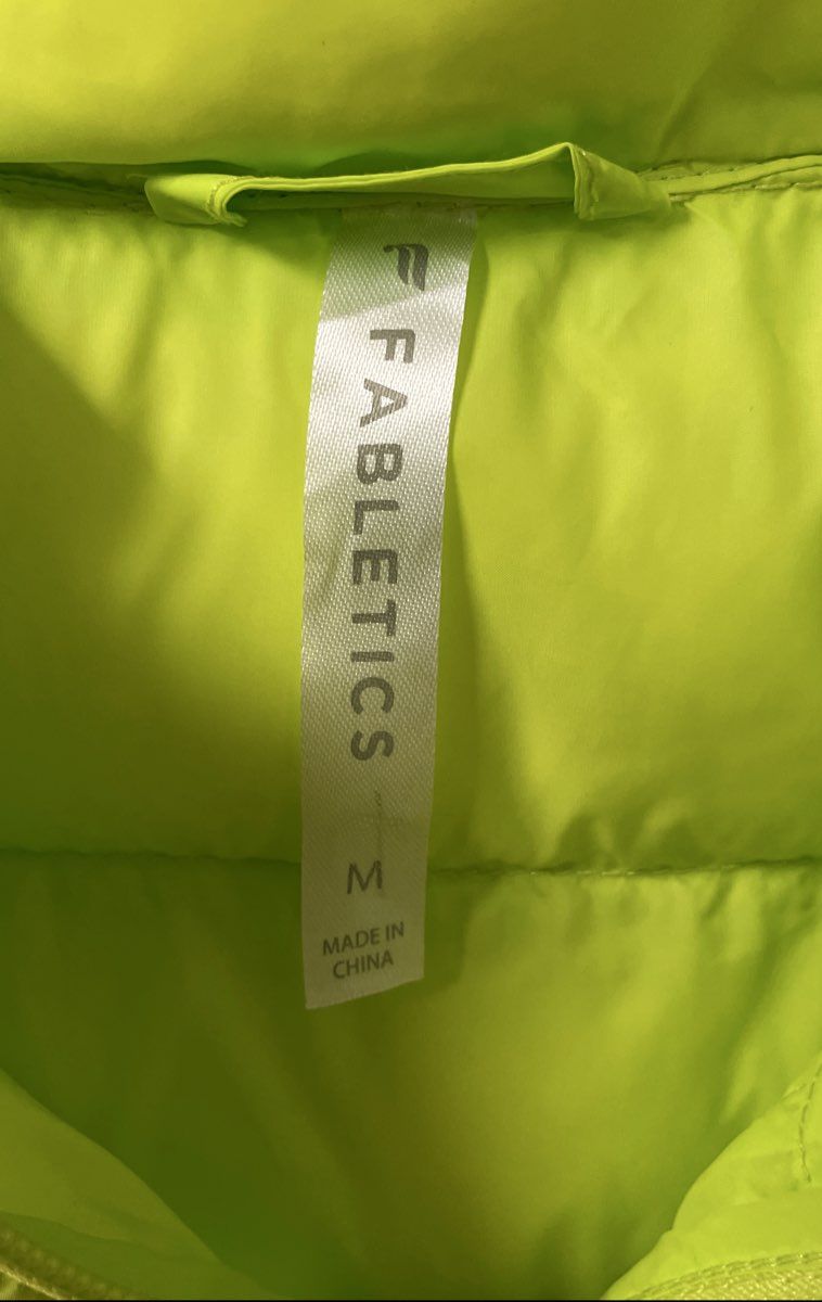Fabletics Women's Neon Lime Green Quilted Hooded Puffer Vest Full Zip Sz M