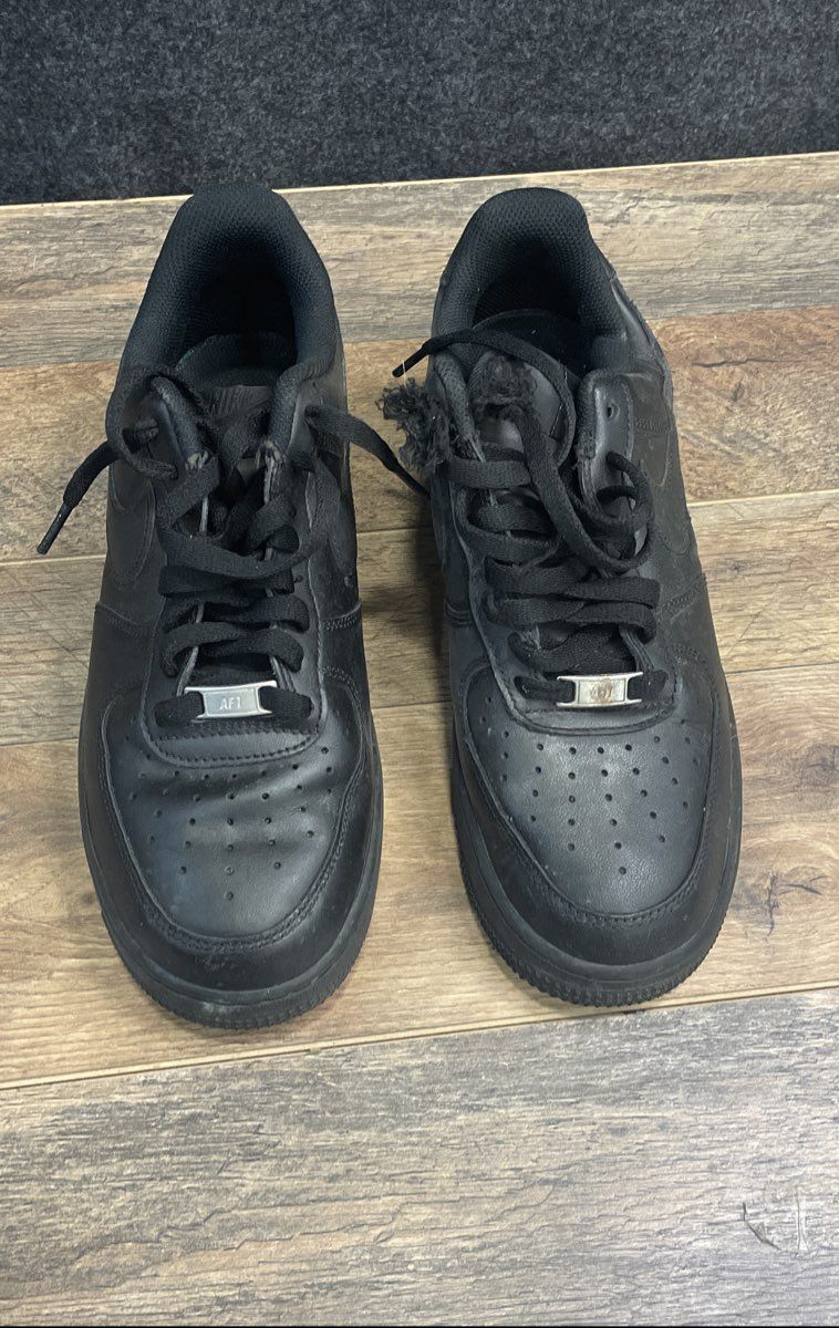 Nike Air Force 1 Low '07 Triple Black CW2288-001 Sneakers Men's Size 8.5