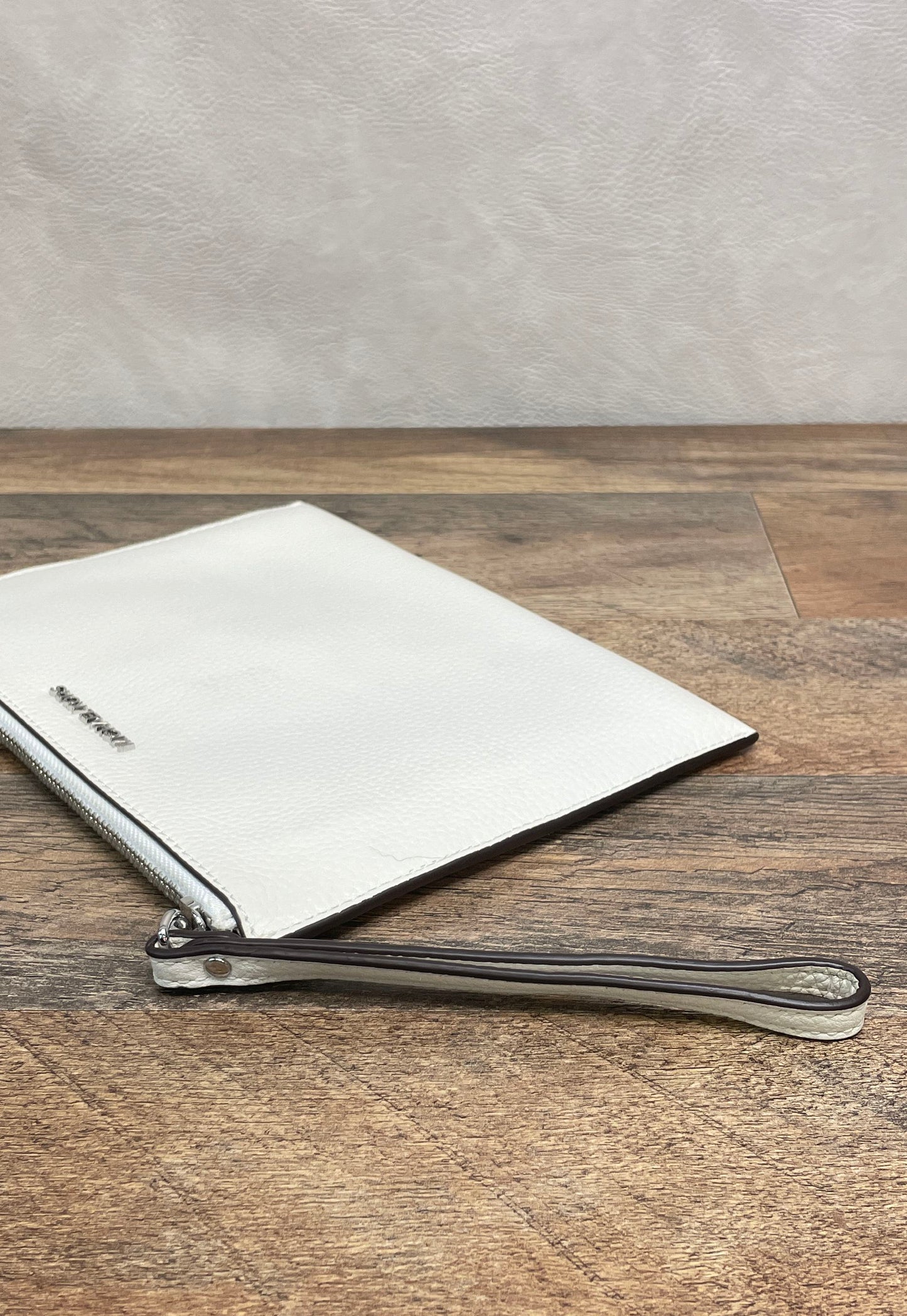 Michael Kors White Pebbled Leather Large Flat Wristlet Pouch Silver Hardware