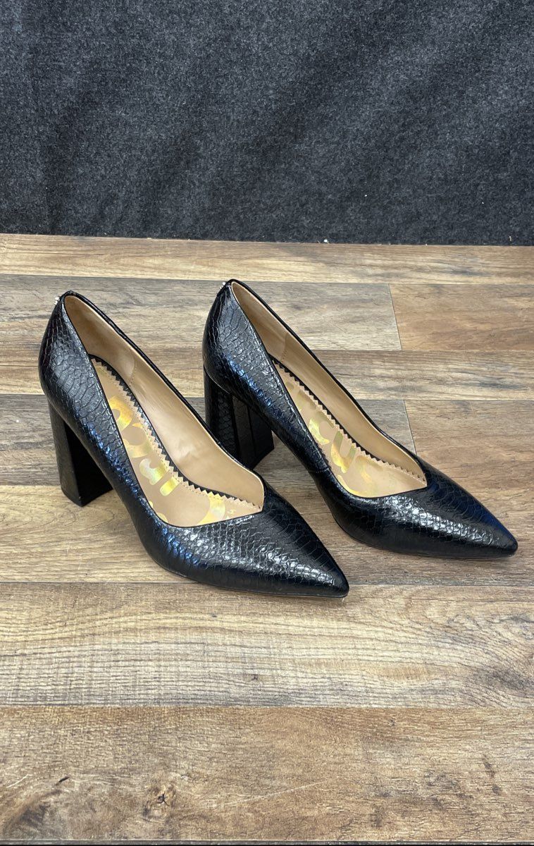 Circus By Sam Edelman Marlee Black Faux Snake Pointed Toe Pumps Size 9