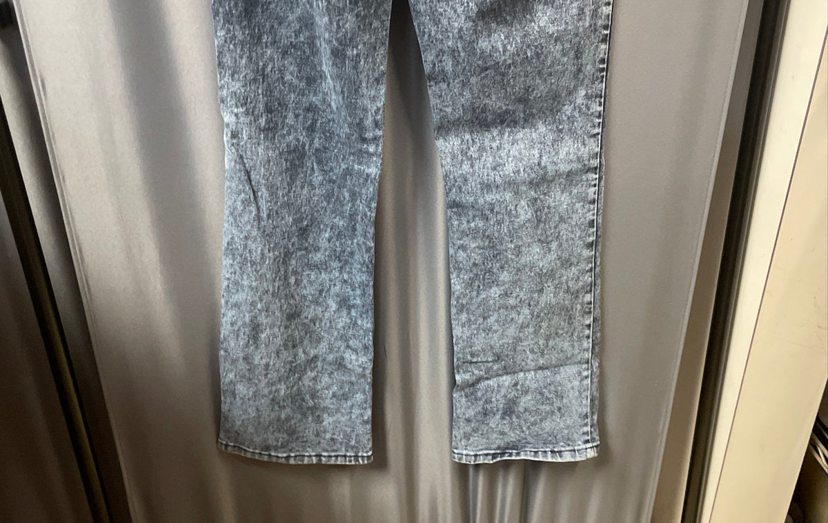 DG2 Diane Gilman Women's Blue Acid Wash Stretch Straight Leg Jeans Size 8