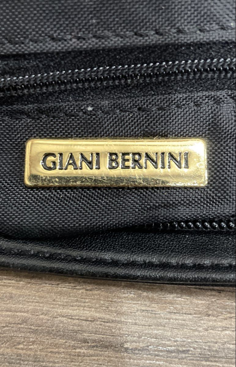 Giani Bernini Black Leather Crossbody Bag Gold Tone Hardware