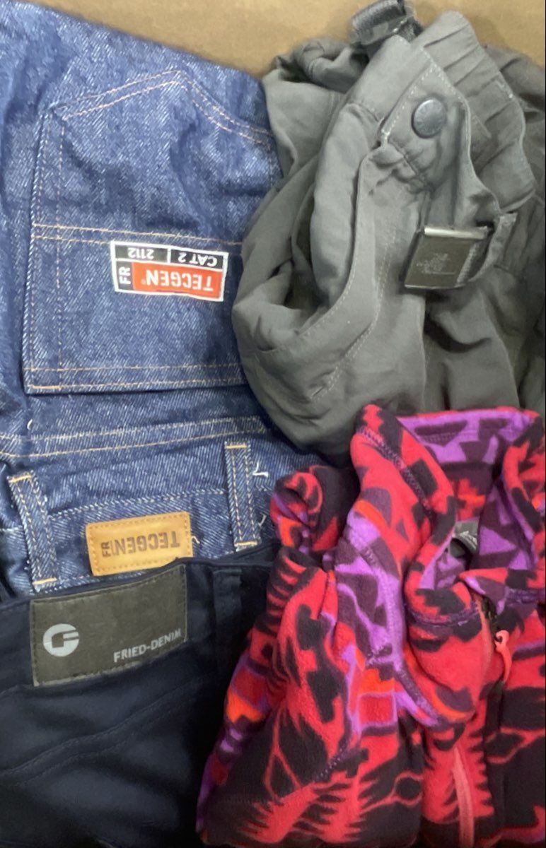 19 Lb Bulk Lot Assorted Brand Reseller Clothing Mixed Styles Men's Women's