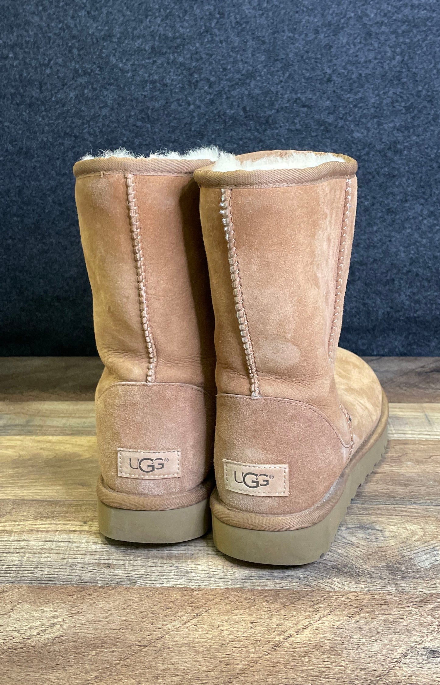 UGG Classic Short II Chestnut Sheepskin Suede Boots Women's Size 10