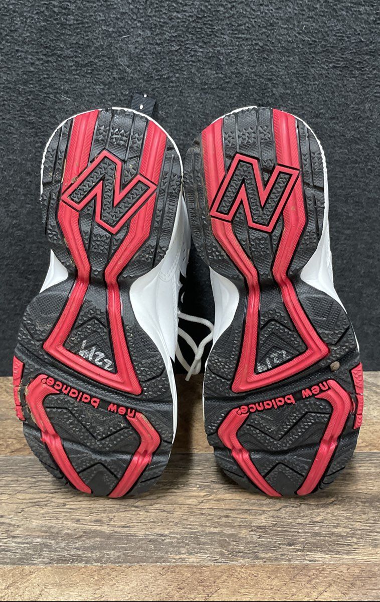 New Balance 608 White Black Red Women's Cross Training Sneakers Size 9D Wide