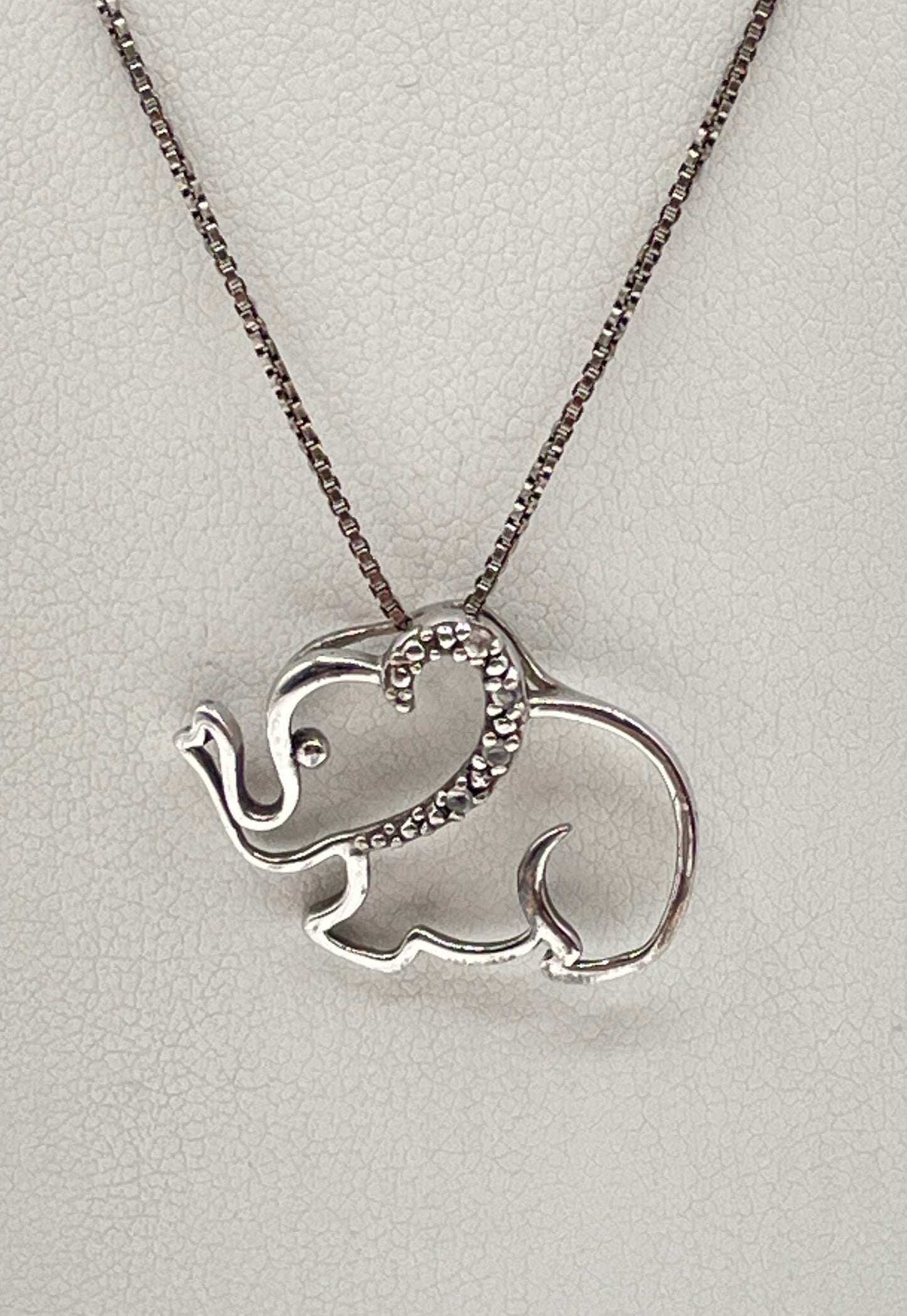 925 Sterling Silver Moissanite Accent Elephant Outline Pendant Necklace 3.3g