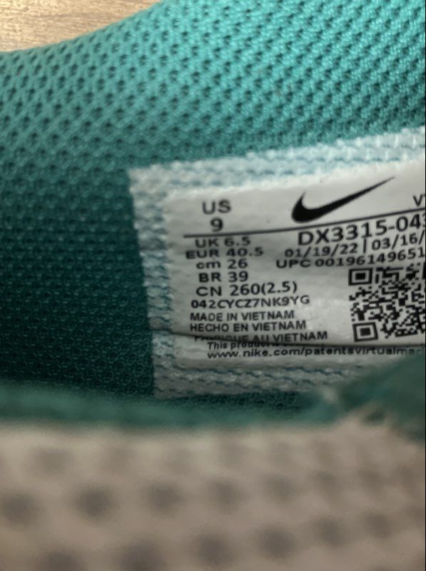 Nike Air Max Excee Pure Platinum Doll Teal Running Shoes Women's Size 9