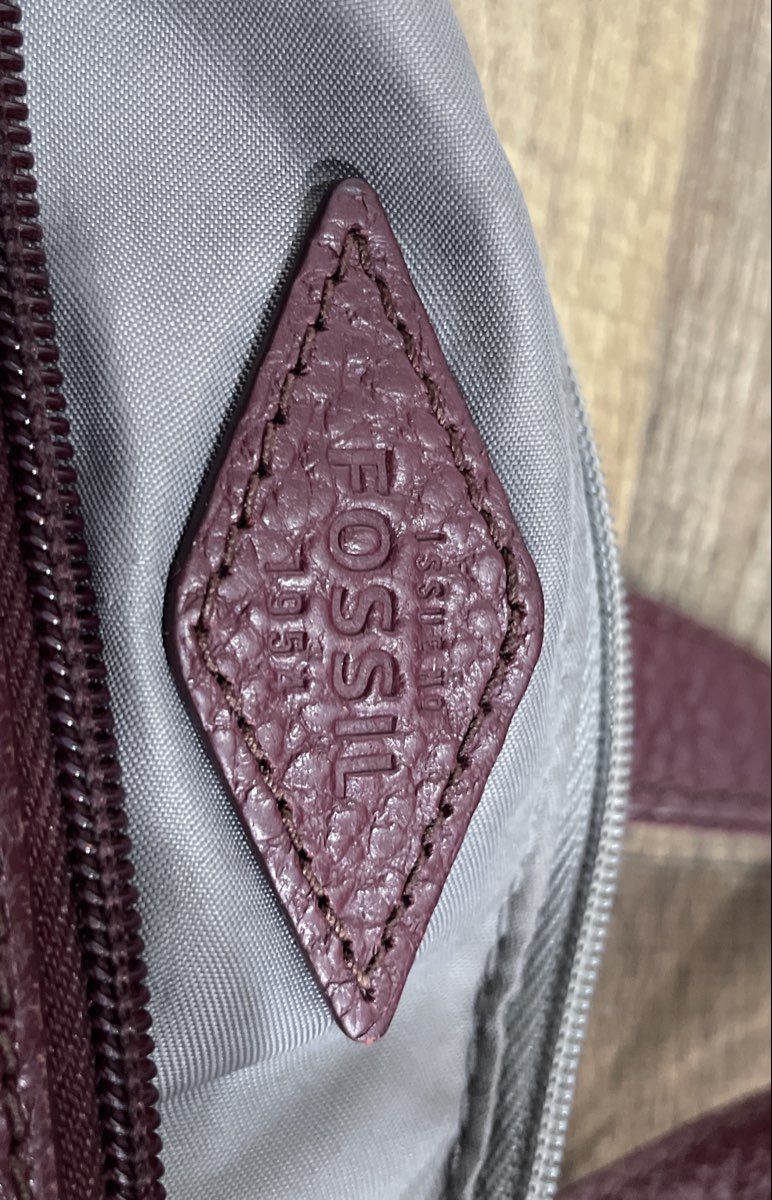 Fossil Maroon Pebbled Leather Crossbody Bag Gold Hardware
