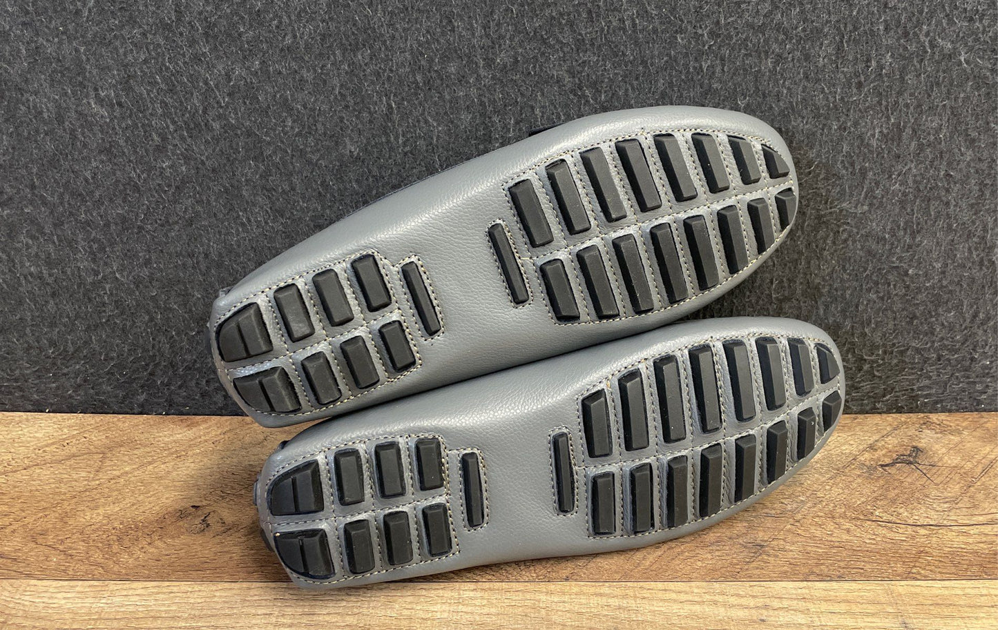Artisure Classic Comfort Grey Leather Penny Loafers Women's Size 9