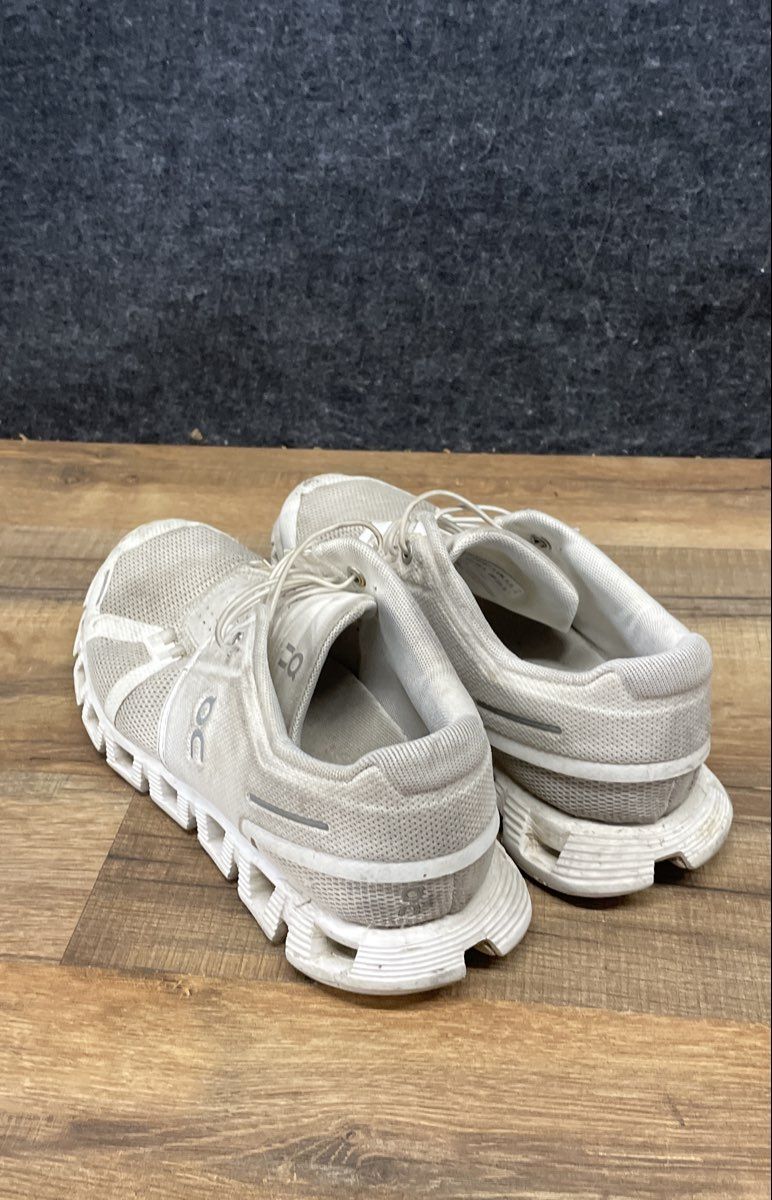 On Cloud 5 Pearl White Women's Running Sneakers Size 7.5