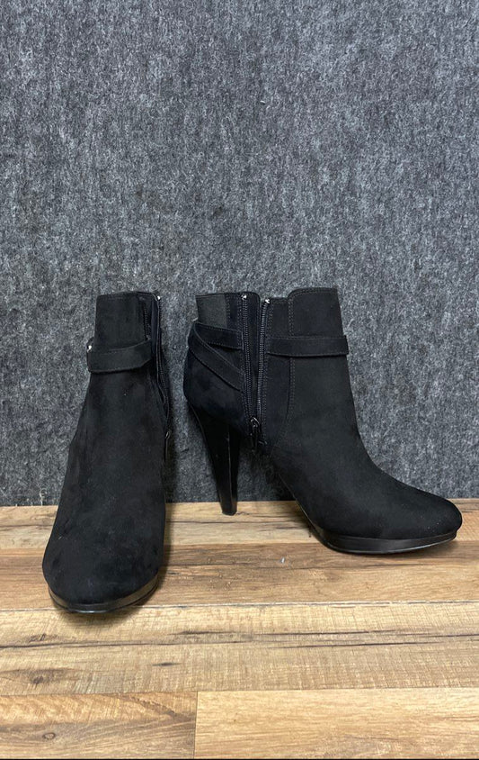 Kelly & Katie Black Faux Suede Stiletto Heel Ankle Boots Size 8.5
