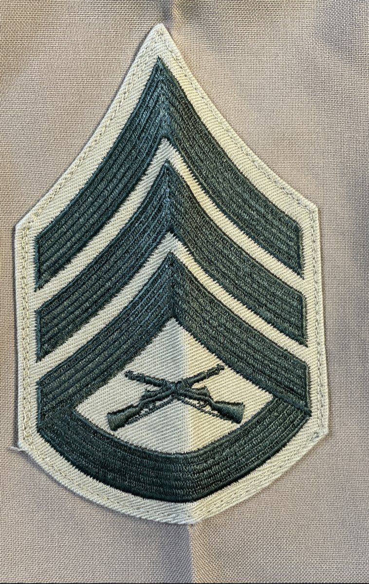 DSCP USMC Men's Tan Service Uniform Shirt Staff Sergeant Rank Insignia Ribbons