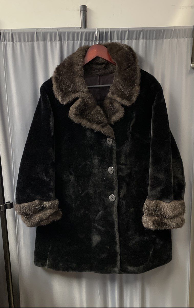 Vintage 70s Borgazia Career Originals Women's Faux Fur Coat Black Brown L/XL