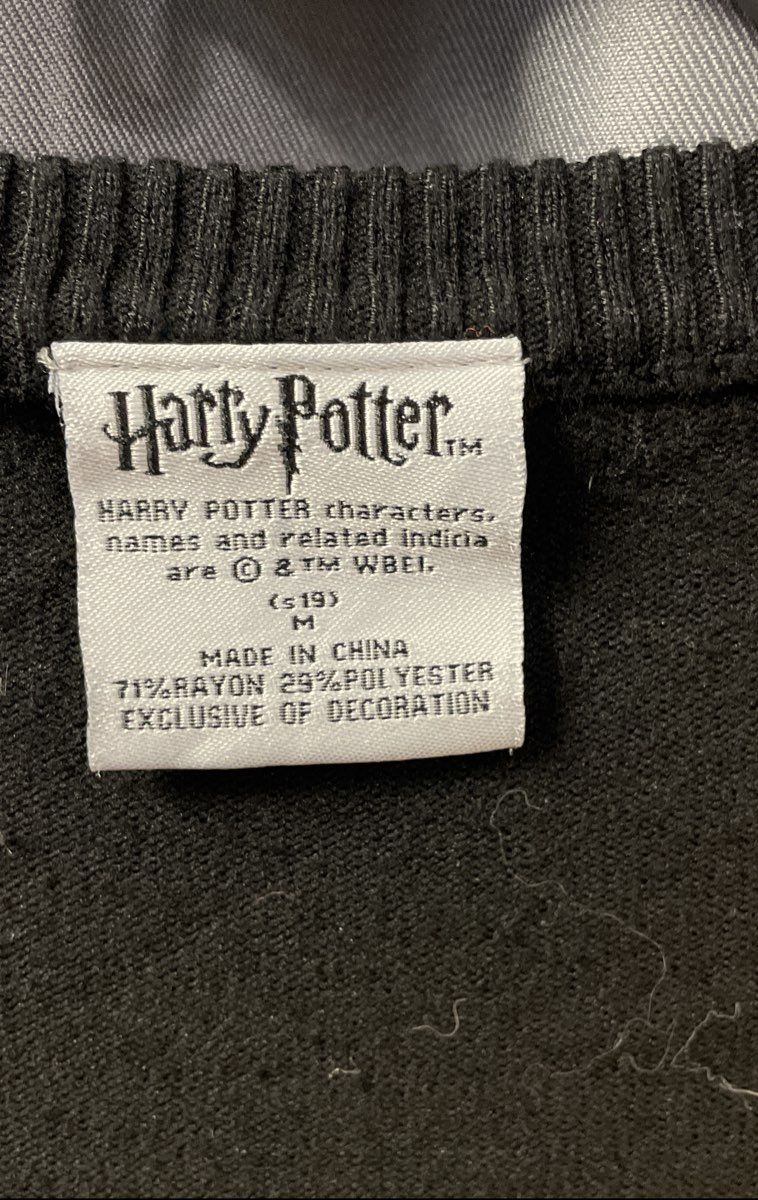 Harry Potter Hufflepuff Women's Black Knit Button Front Cardigan Sweater Sz M