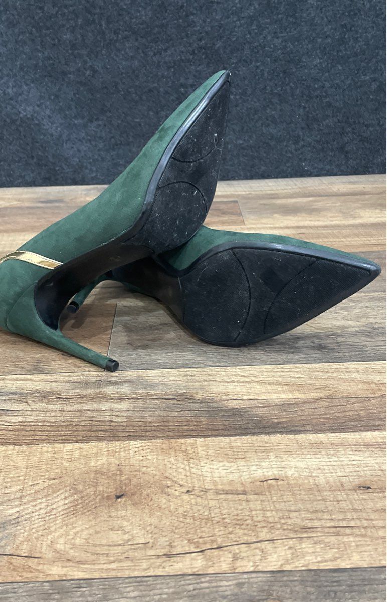 Marc Fisher Forest Green Suede Pointed Toe Stiletto Heels Gold Trim Size 8.5